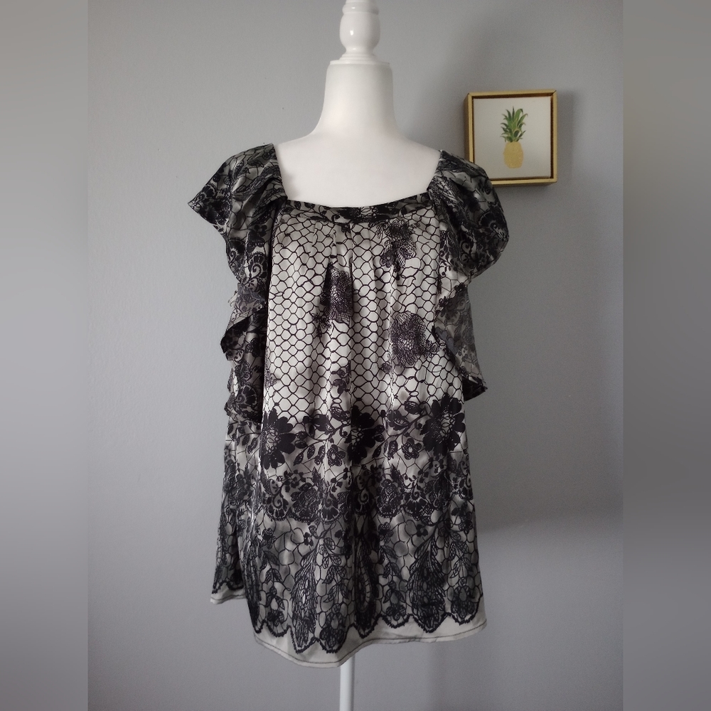 Top Women NUE options color black and gray size L Ruffle Slevees Good New